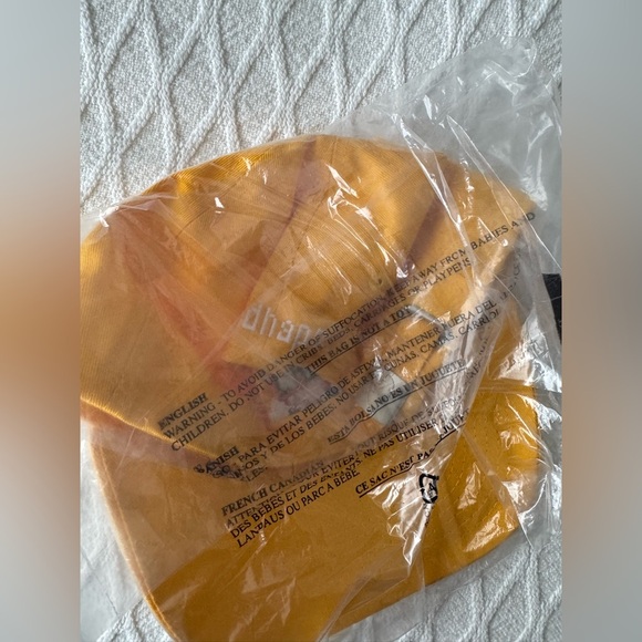 Madhappy Exclusive Dad hat - Picture 2 of 2